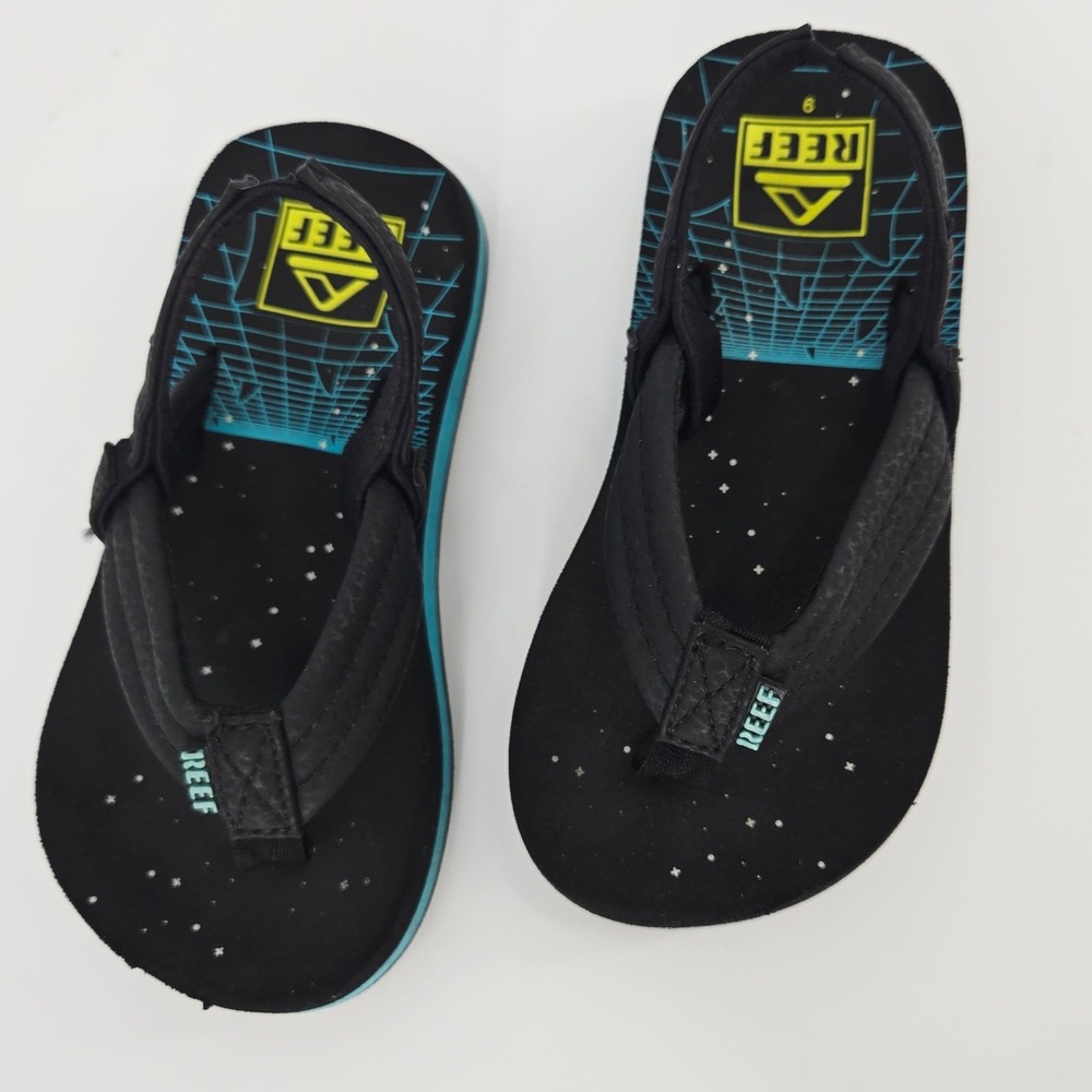 Reef Kids Ahi Sharkade Black Teal Galaxy Flip Flop Sandals Size 9‎